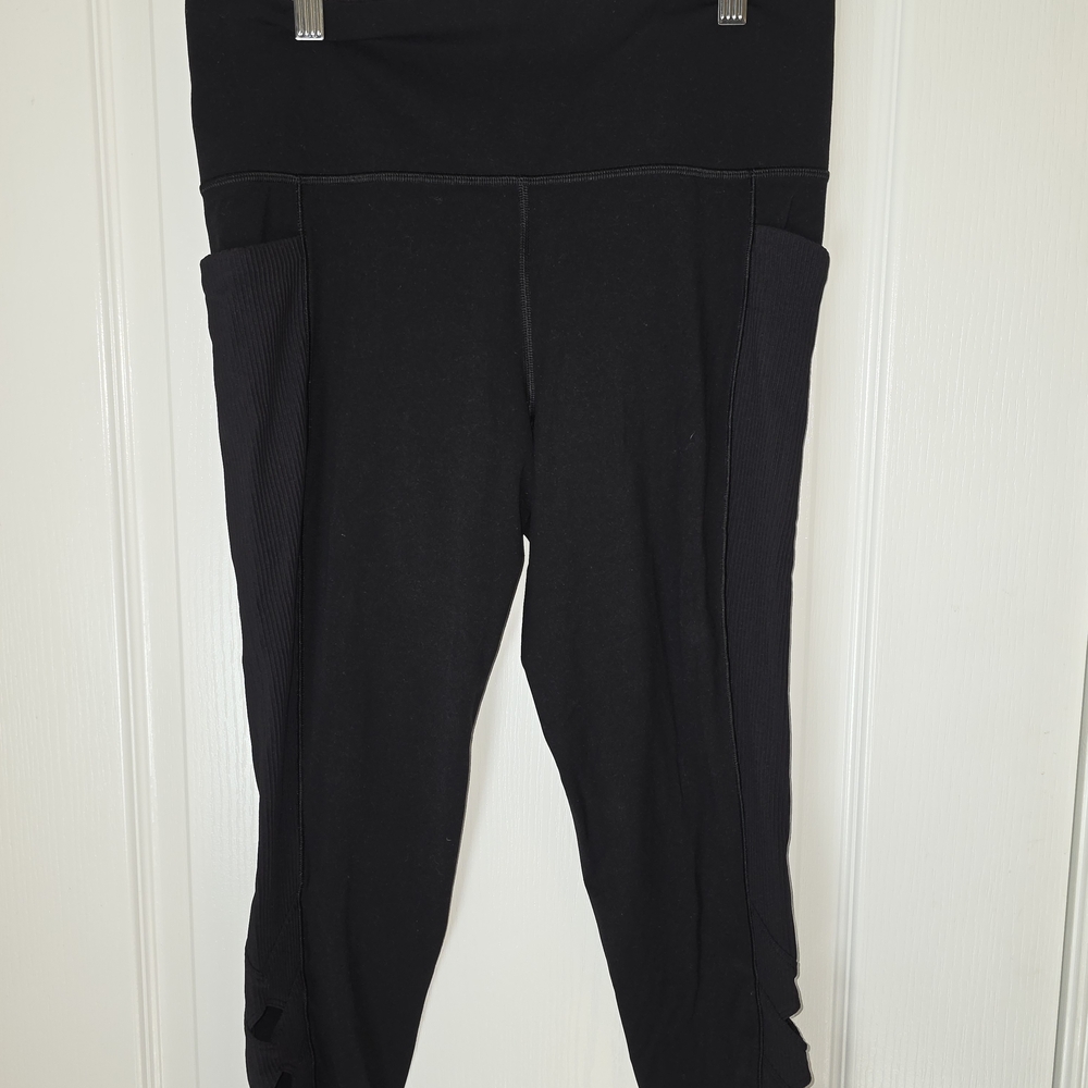 Athleta Salutation Stash Pocket II Cutout 7/8  Black Women's Tights